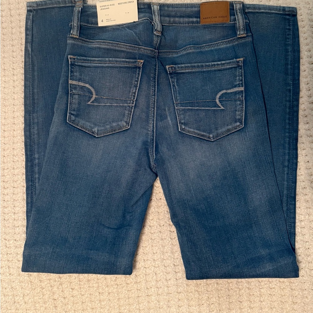 American Eagle Outfitters High Rise Dark Blue Jeans - Picture 2 of 3